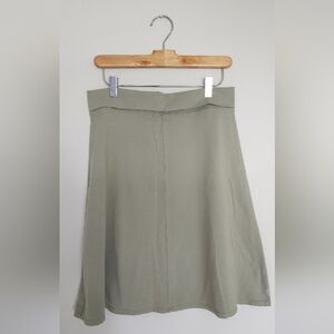 Athleta - Nusa Fold Over A Line Skirt - Light Green - Size Medium - VGUC